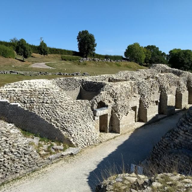 Amphithéâtre De Grand - Salles