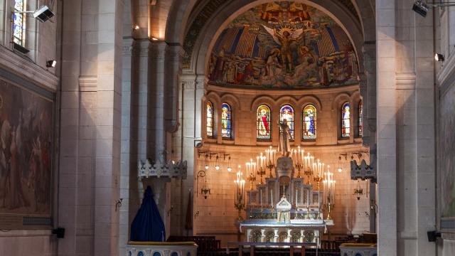 Basilique Ste Jeanne D'arc Intérieur 4 ©marinemassit