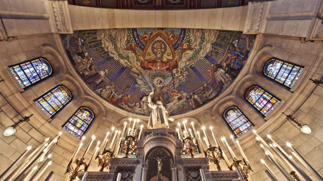 Ancien autel de la Basilique Sainte-Jeanne d'Arc