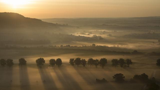 Vallée de la Meuse au lever du jour