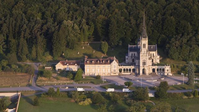 Vue Basilique Ste Jeanne D'arc 2 ©philippemassit